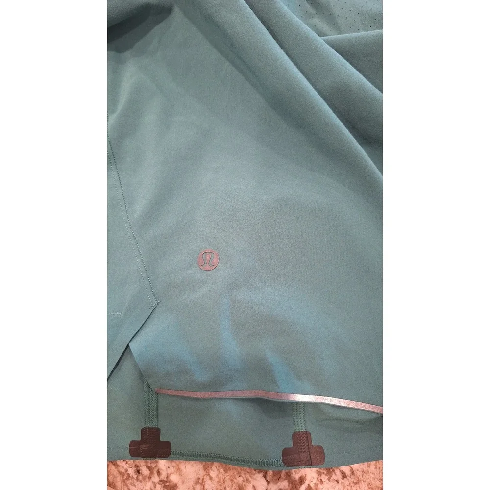 Lululemon Green Running & Training Shorts Men's size‎ M